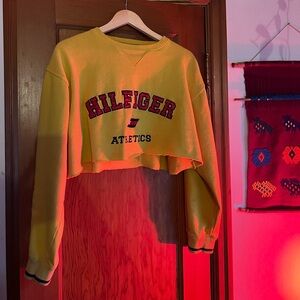 Tommy Hilfiger Yellow Cropped Sweatshirt
